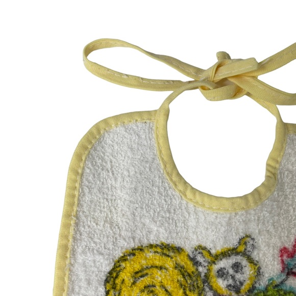Vintage Squirrel Acorn Oak Leaf Tie-up Baby Bib Infant Nature Red Yellow Photos - Picture 4 of 10